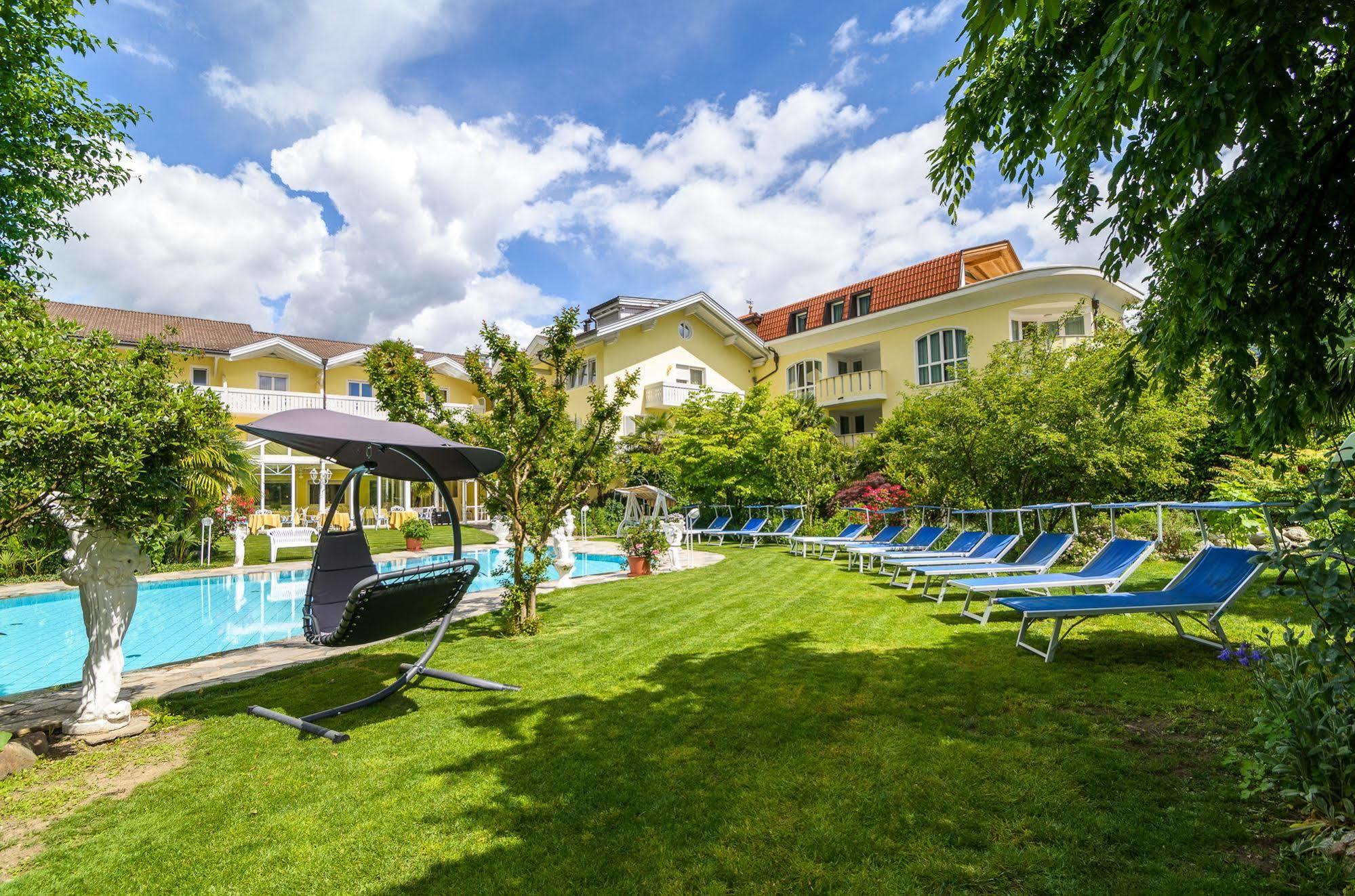 Hotel Gschwangut Лана Екстериор снимка